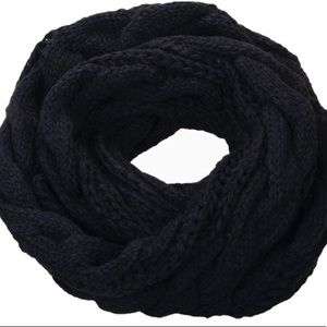 *LAST ONE* Thick chunky knit loop circle-scarf